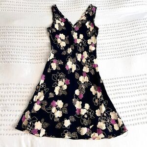 Vintage Navy/Black Floral Print Dress – Sleeveless, V-Neck, Ruffle Hem – Size L